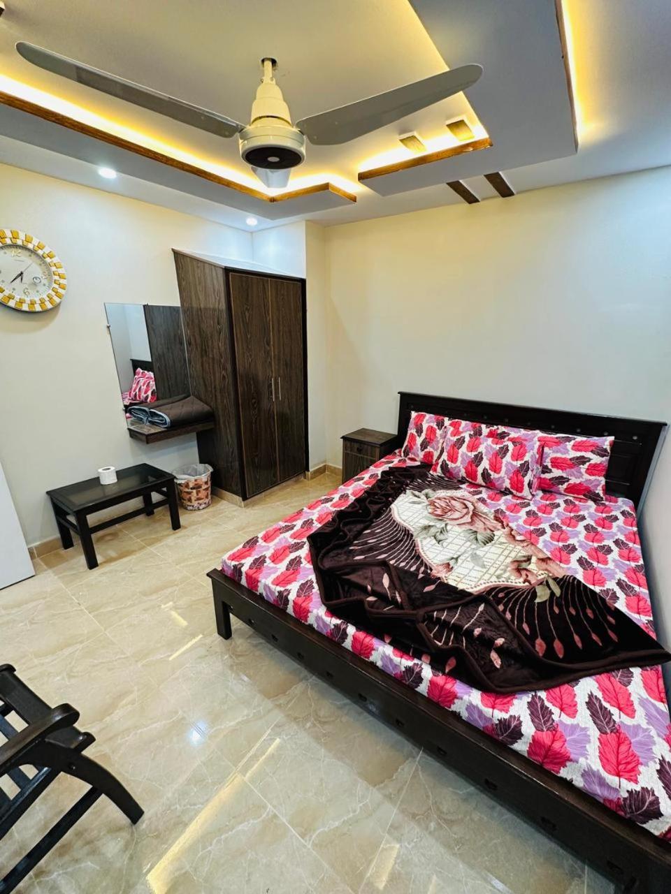 Moven Inn Hotel Islamabad Zewnętrze zdjęcie